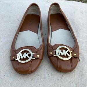 🌟VINTAGE🌟Michael kors brown leather ballet flats✨Worn total of 2 hours Size 7